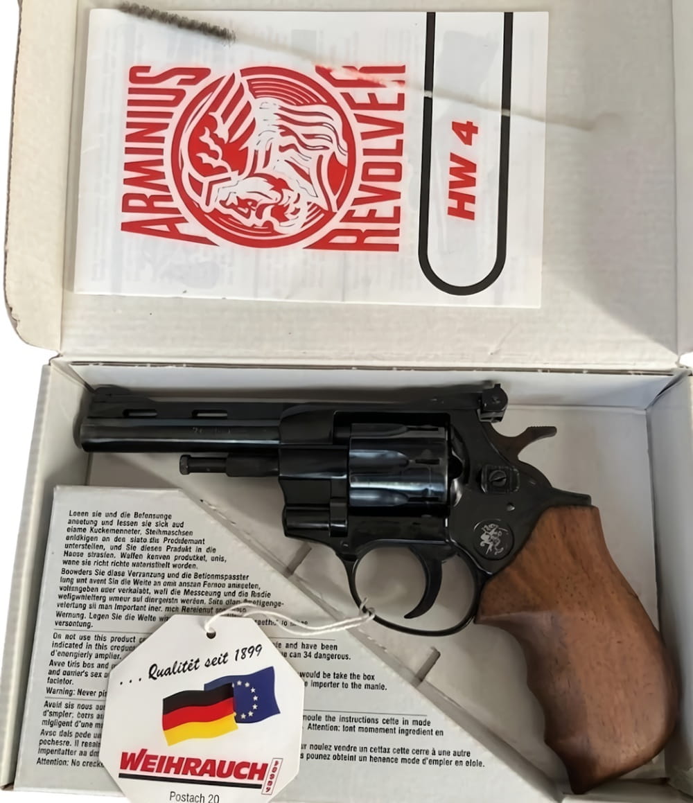 Фото револьвера Флобера Weihrauh HW4 4 дерево