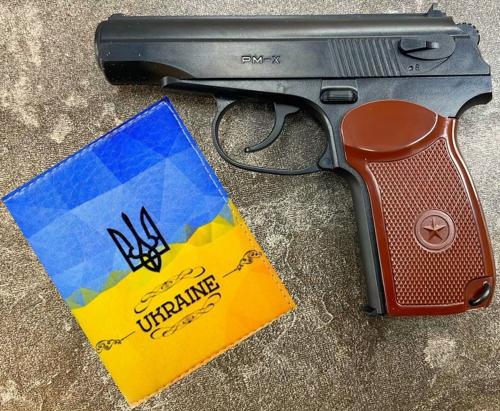 Пневматичний пістолет Макарова без дозволу