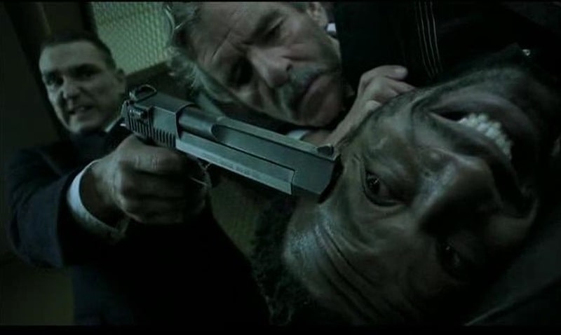 Retay EAGLE-X black у кіно