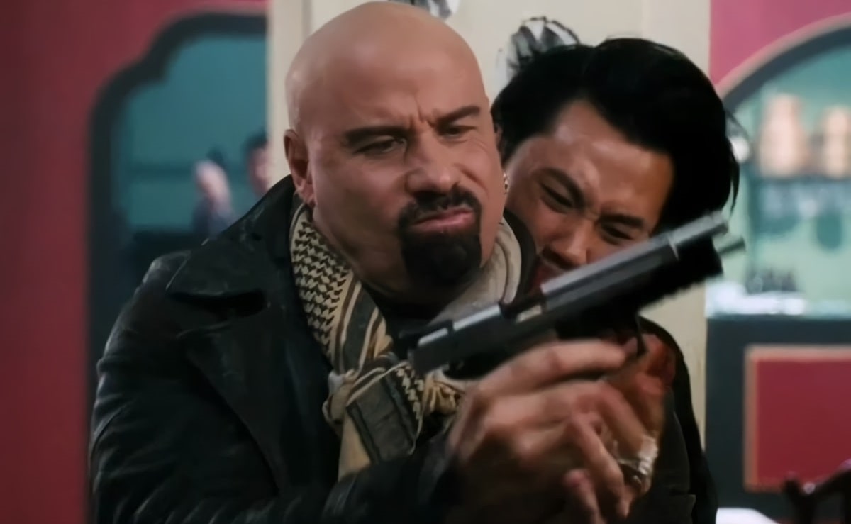 Фото пістолета SIG Sauer P226 на зйомках кіно